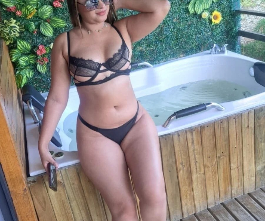 Julietalux_ Chatroom
