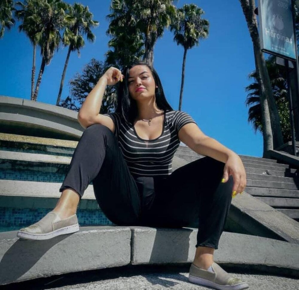 JulietthNoir Chatroom