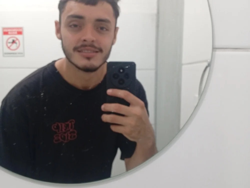 Juninho18c Chatroom