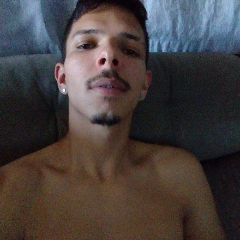 JuninhoPilati Chatroom