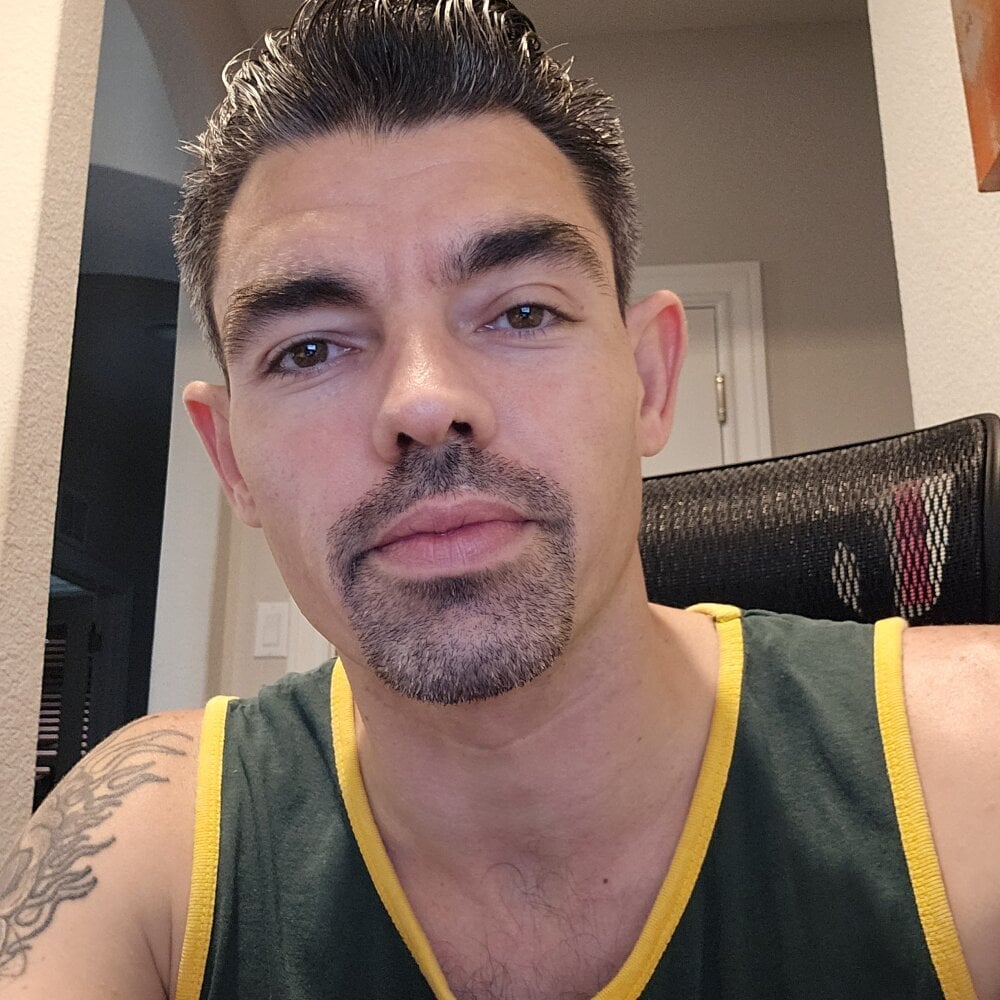 JustinCase420710 Chatroom