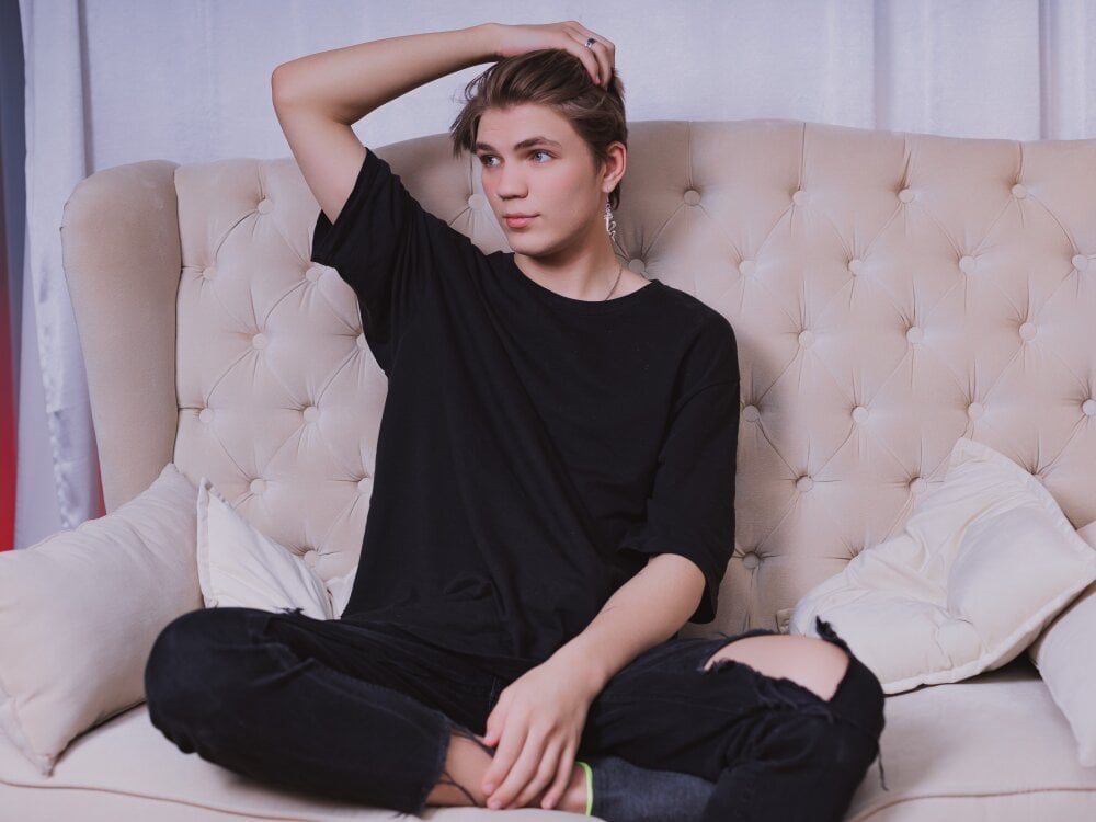 Justin_Horn Chatroom