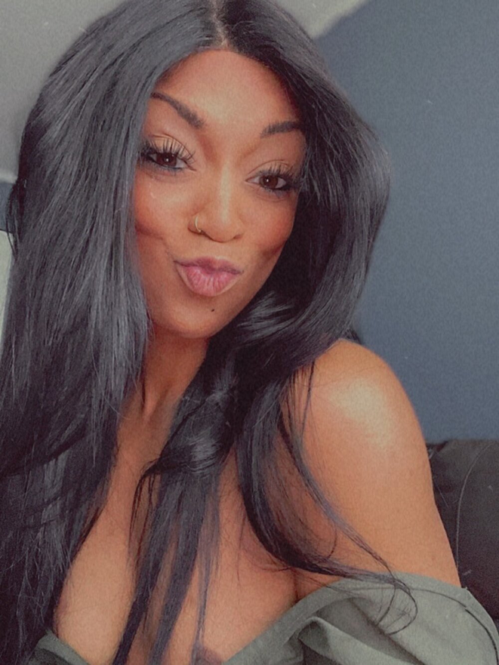 KLoveeee Chatroom