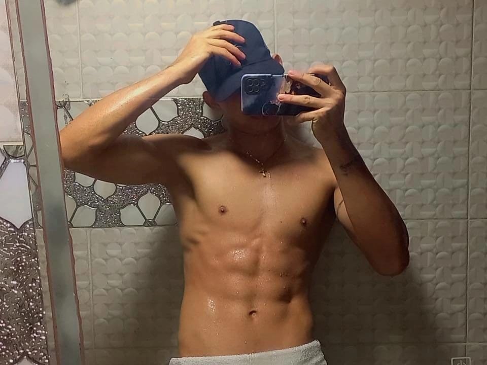 KamiSuarez Webcam Profile Picture KamiSuarez Chatroom