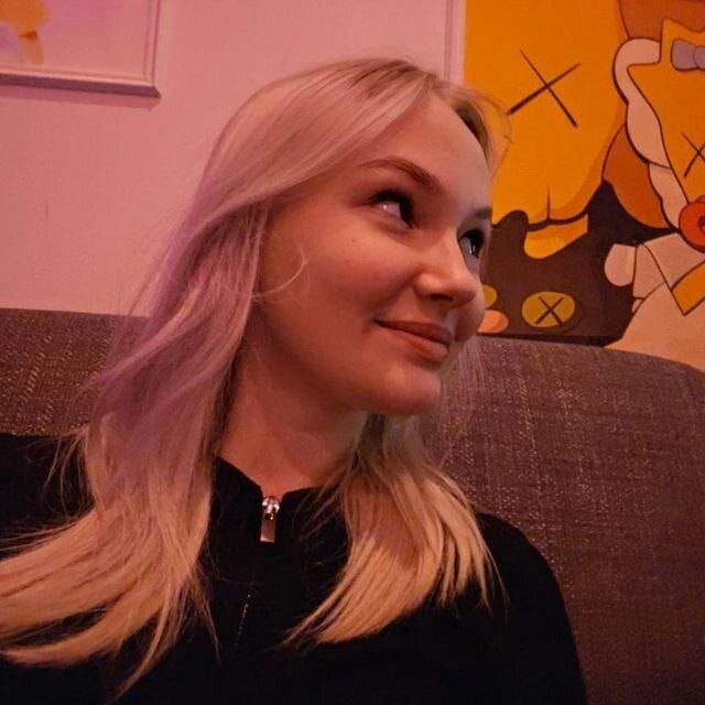 KarinRobertson Chatroom