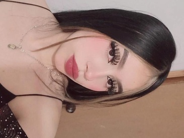 karina16-pink