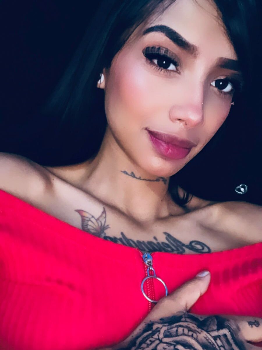 KarlaSlutSkinny__ Chatroom