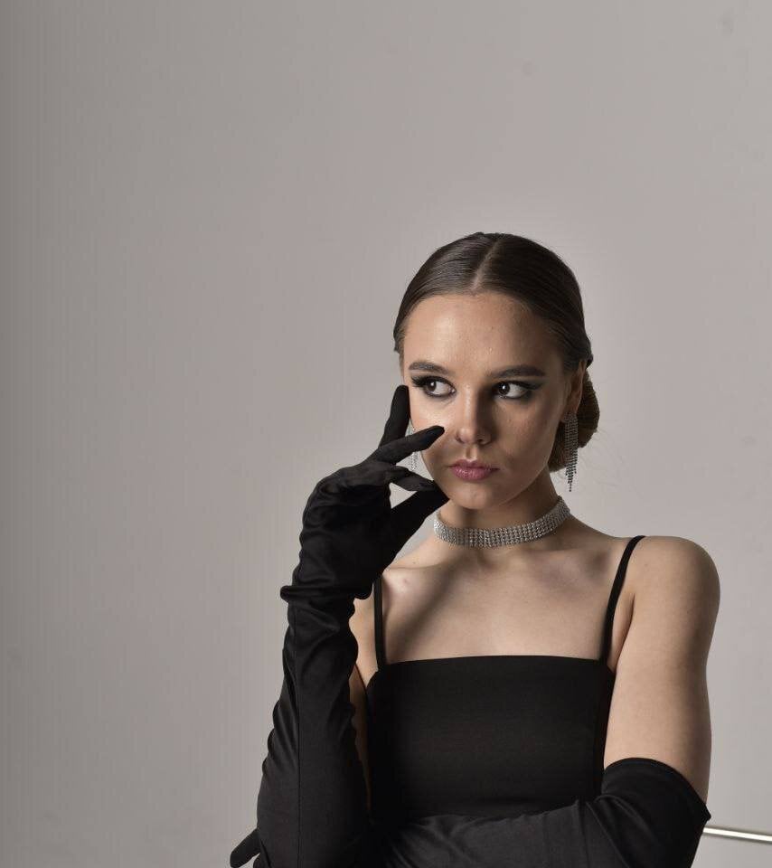 KarriVoisinet Chatroom