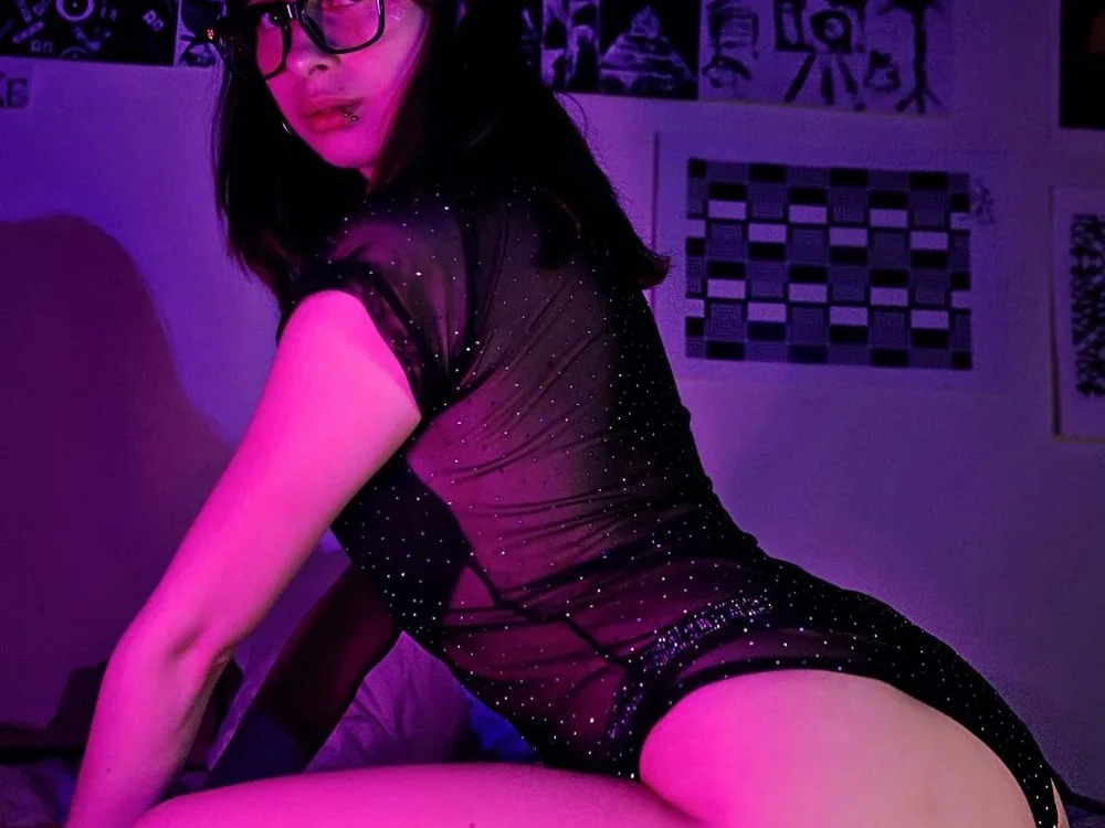 Katt_Moonn Chatroom