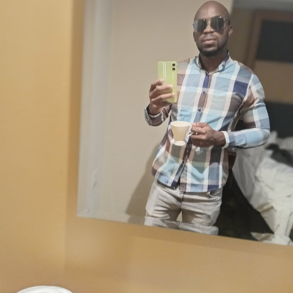 Kay05094133 Chatroom