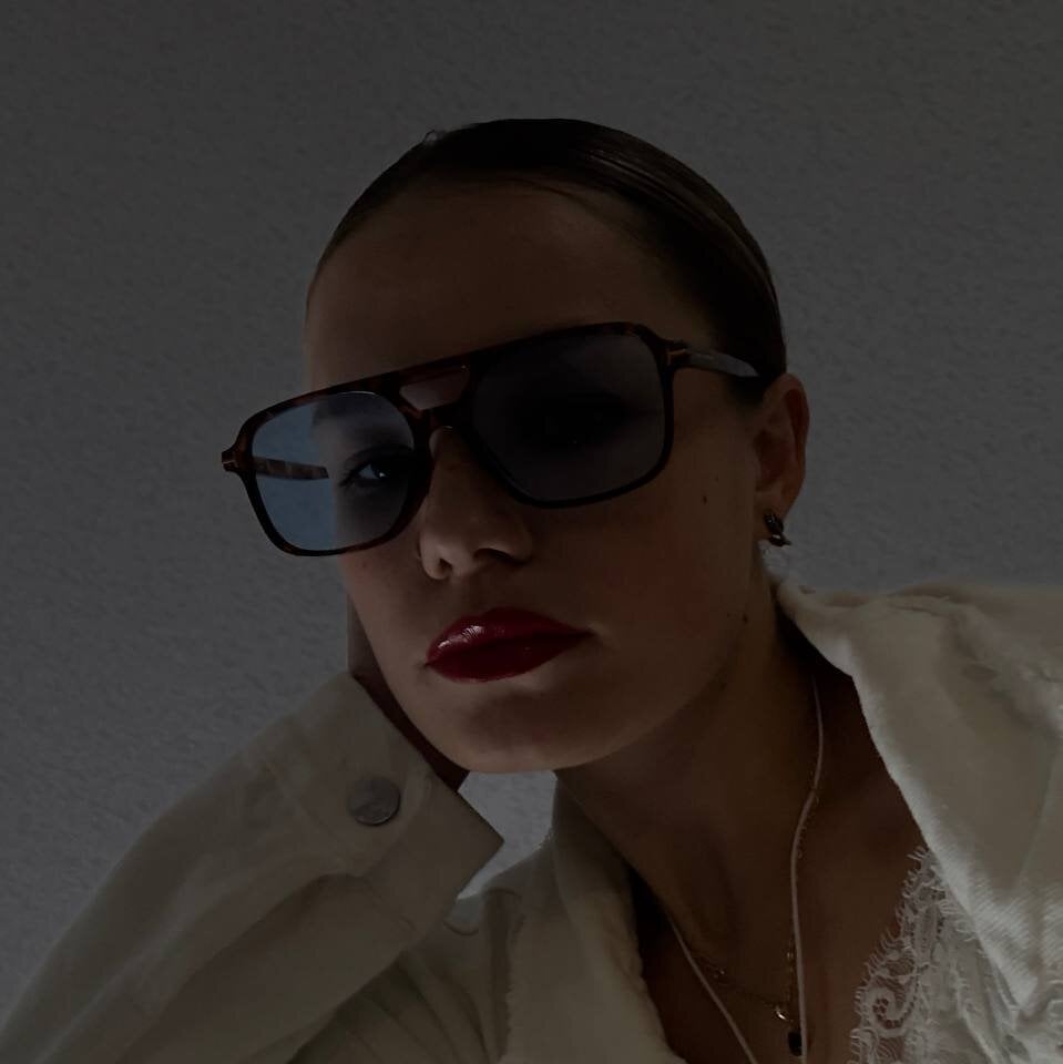 KellyHayden Chatroom