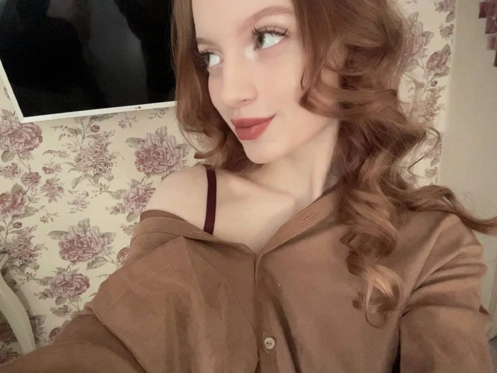 KellyLur Chatroom
