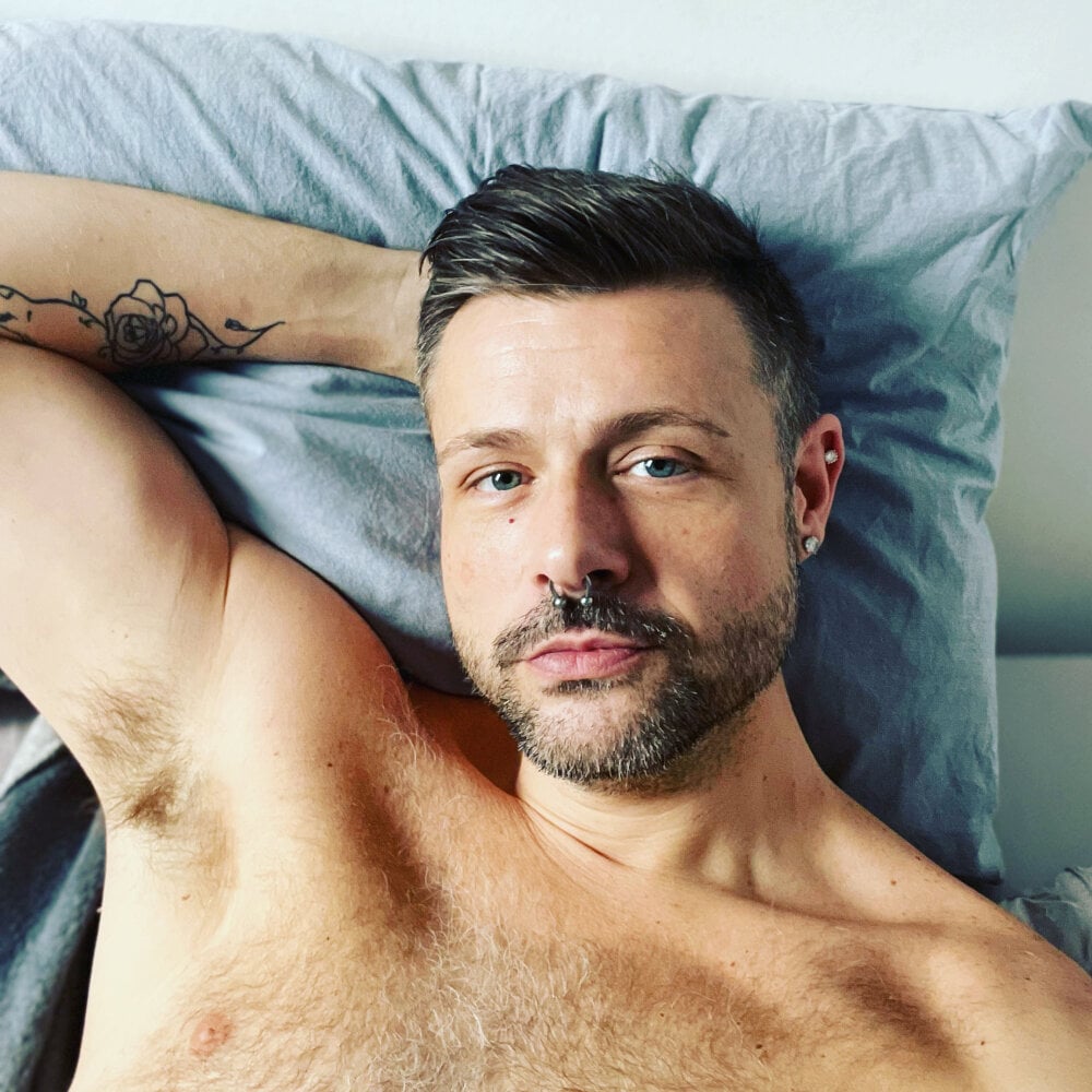 KentHuntley Chatroom