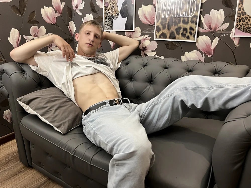 Kevin_Rich Chatroom