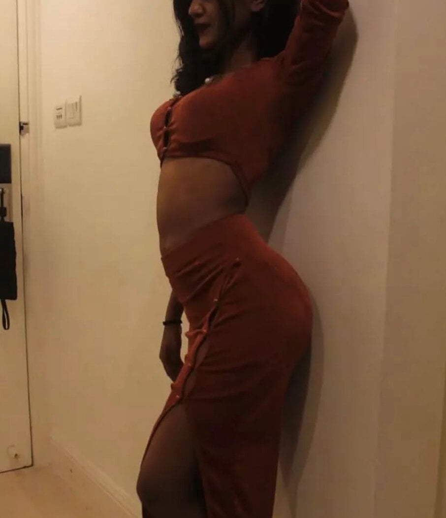 Khushboo_khatoon Chatroom