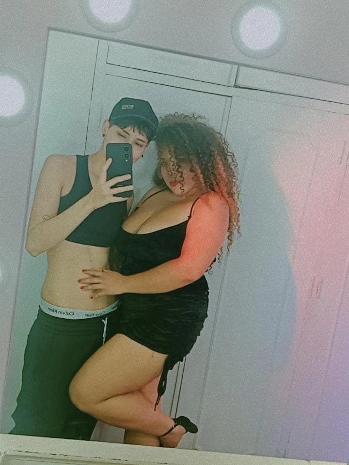 KiaraBelle_and_Max Chatroom