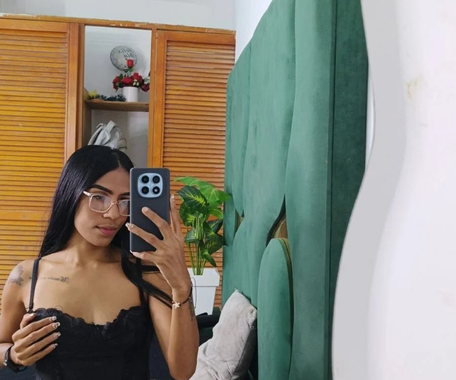 Kiaraasm Chatroom