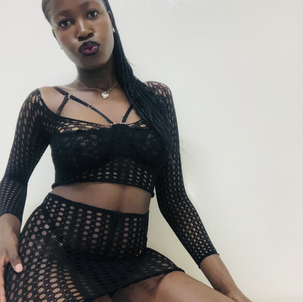 Kinkyfreakyxx Chatroom