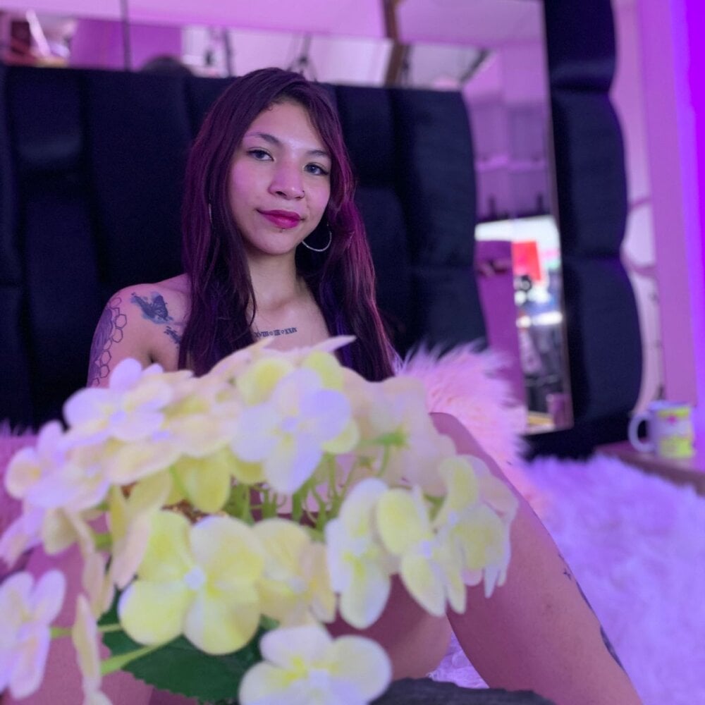 Kira_Crof Chatroom