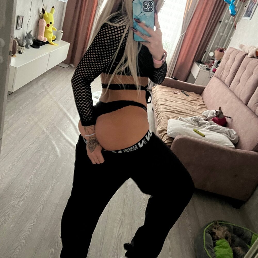 Kira_Key Webcam Profile Picture Kira_Key Chatroom