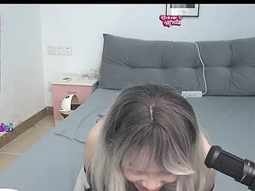 kiss6188's Live Webcam kiss6188