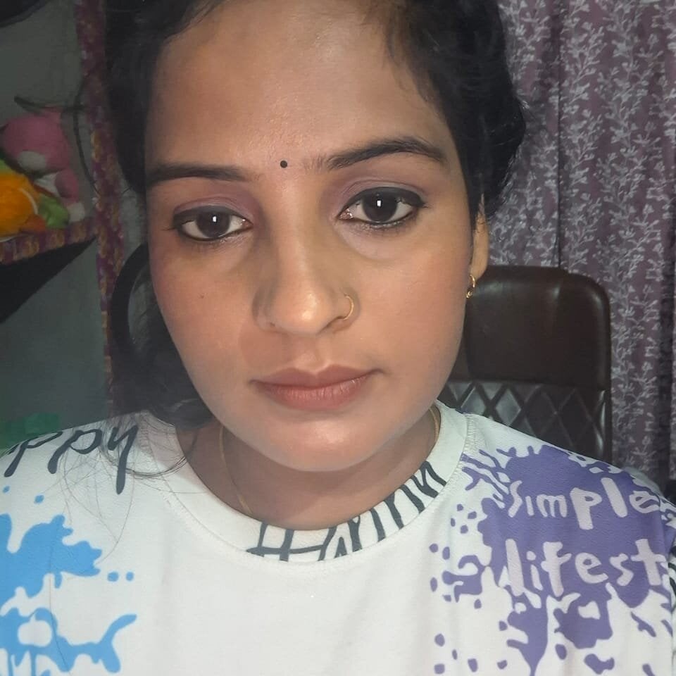 Kittibhabhi-9 Webcam Profile Picture Kittibhabhi-9 Chatroom