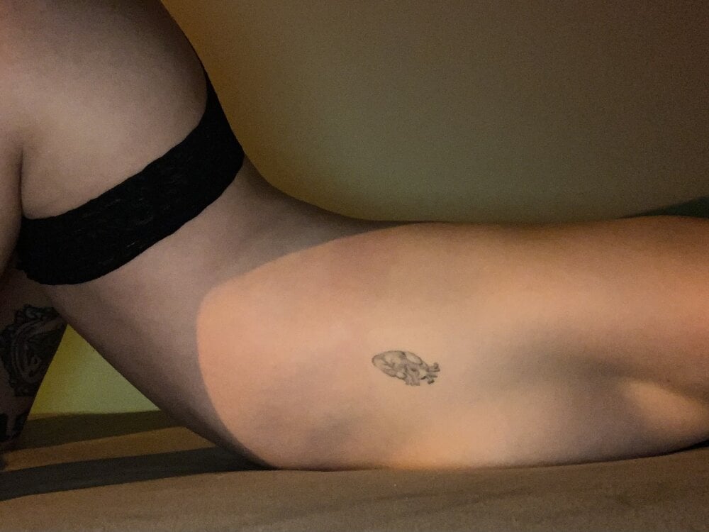 KittyK_at Chatroom
