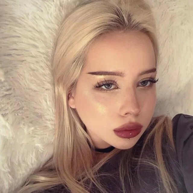KittySendro Chatroom
