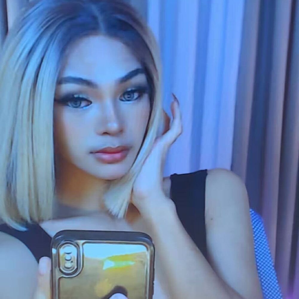 Kitty_Bigcockxxx Chatroom