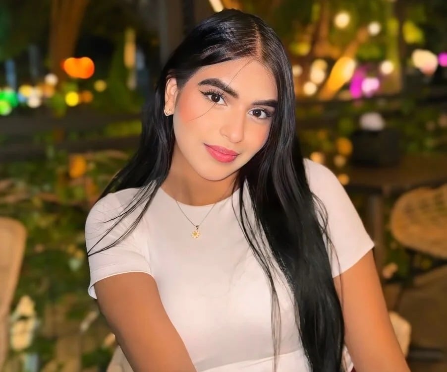 Kitty_Naugthy__ Chatroom