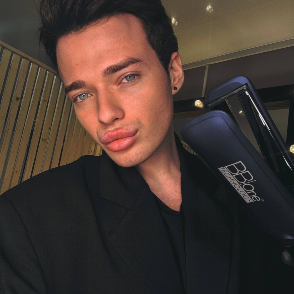 Kristenegor Chatroom