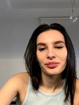 KristinLaur Chatroom