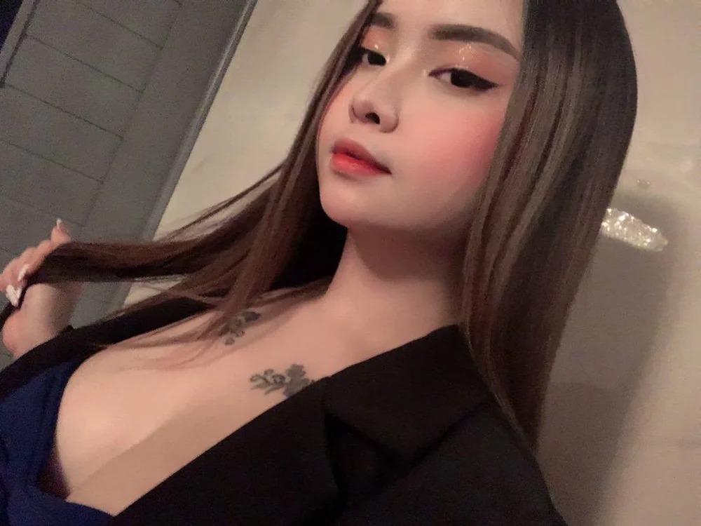 KrystaDonnellan Chatroom