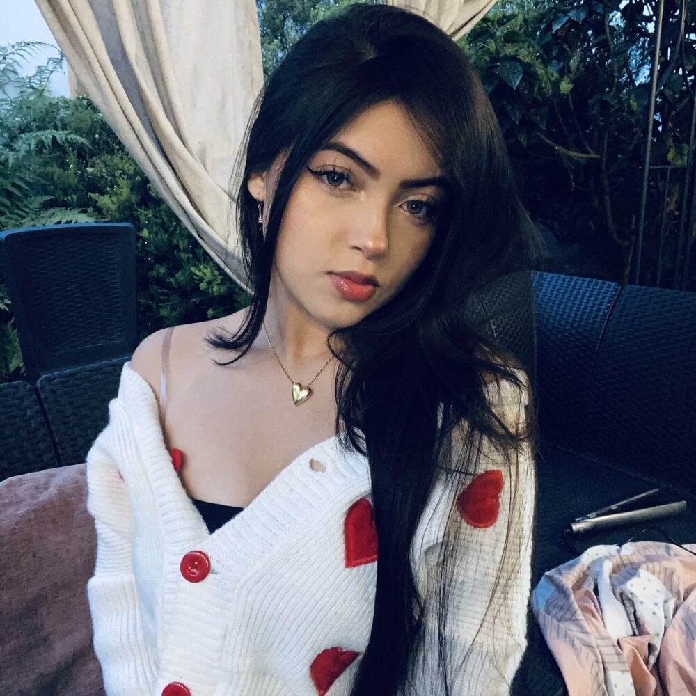 KyliePinkk_ Chatroom