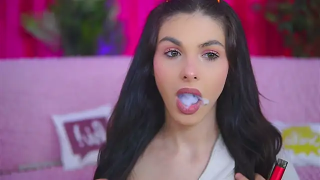 Kyra_Tease Chatroom