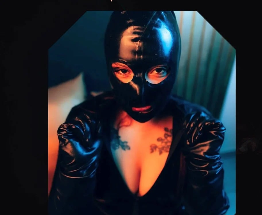 LILITH11 Chatroom