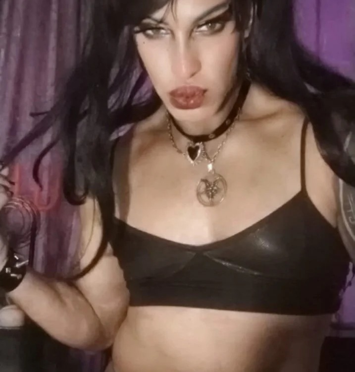 LILITHMADAME Chatroom