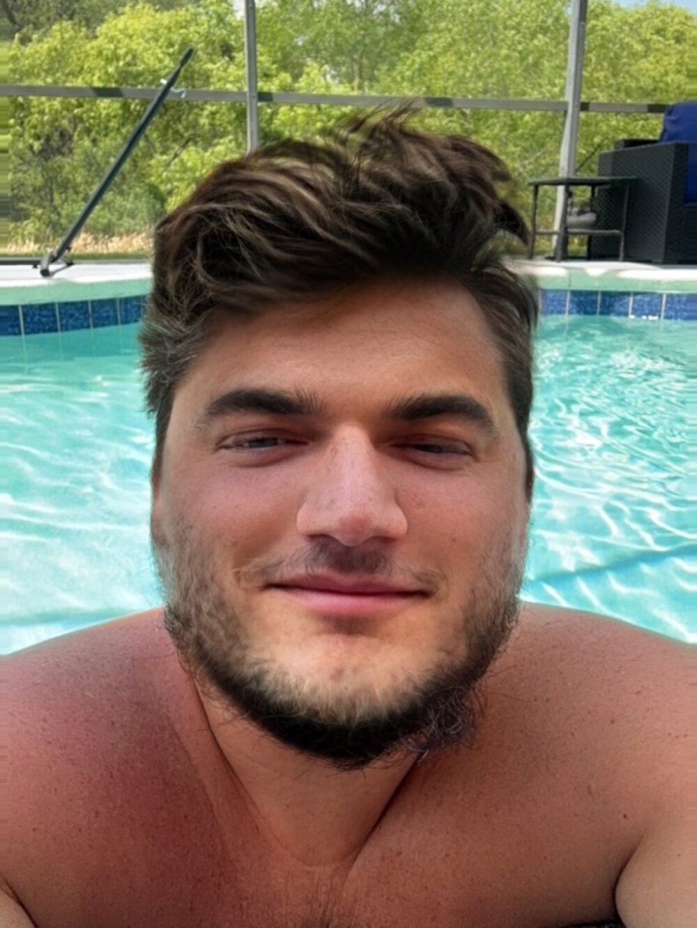 LRI25 Webcam Profile Picture LRI25 Chatroom