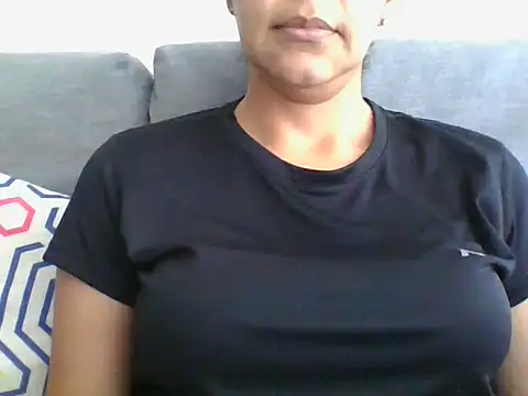 LUAJANN_022 Chatroom