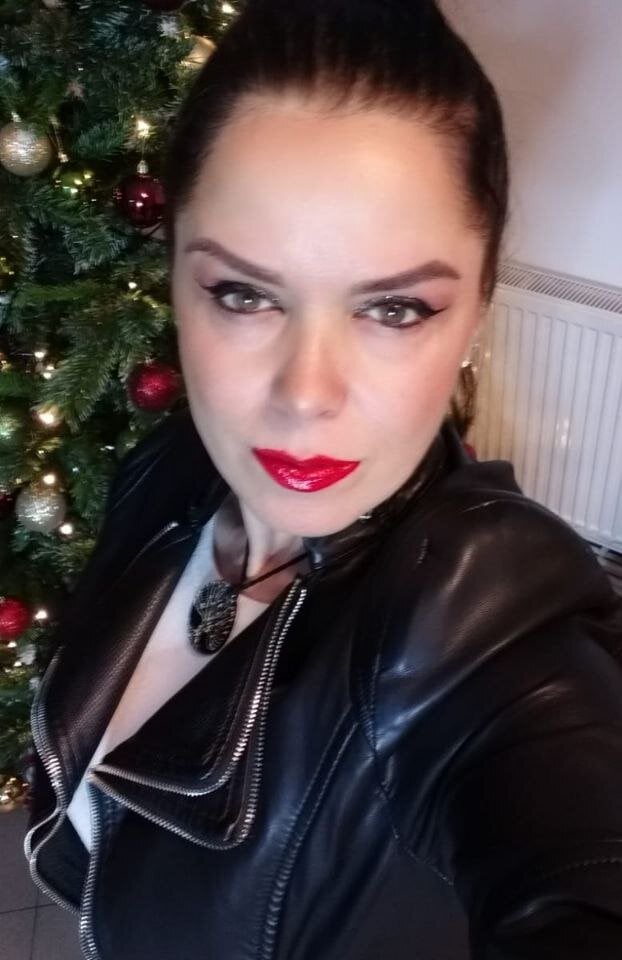 LacyNight99 Chatroom