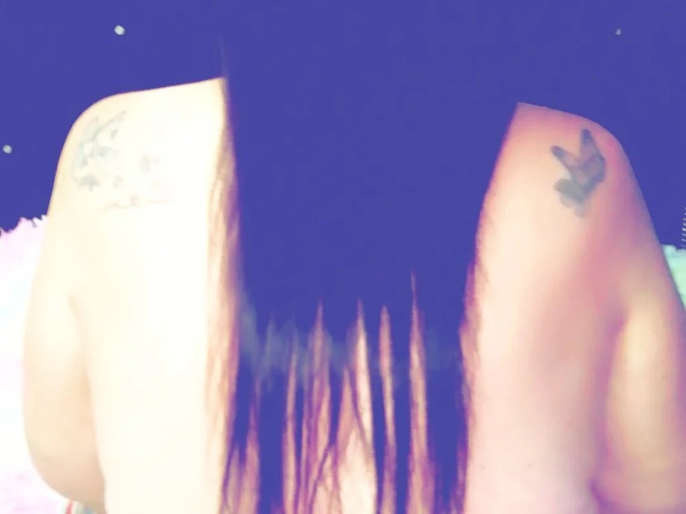 LadyCHARMS69 Chatroom