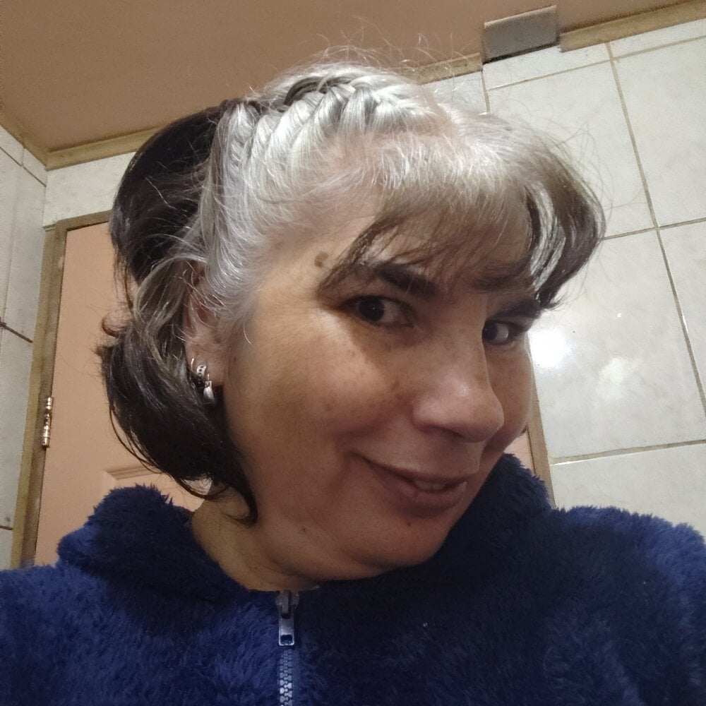 Lady_Silver Chatroom