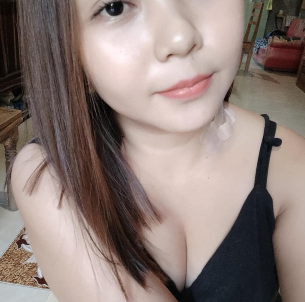 Lady_athena19 Chatroom