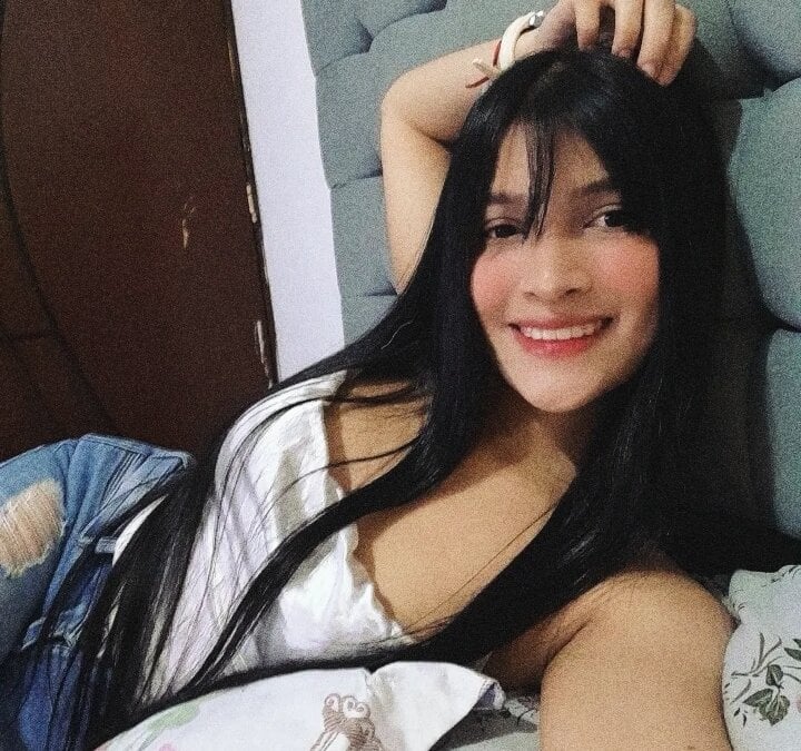 Laia_hott01 Chatroom