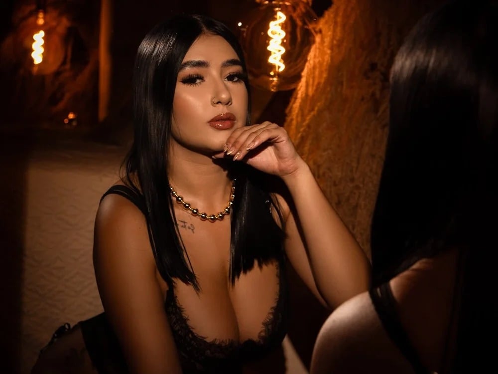LanaDeluca Chatroom