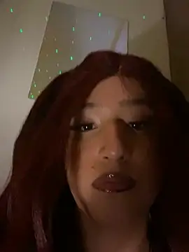 Larissa_22latina Chatroom
