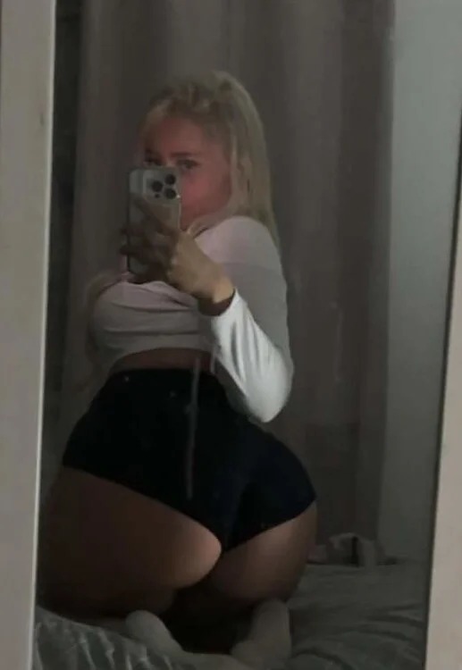 Larnsweet_x Chatroom