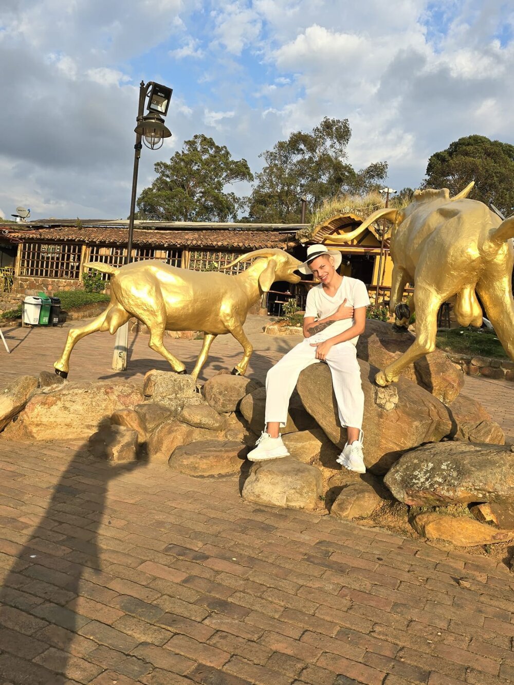 Latin_boys79 Chatroom