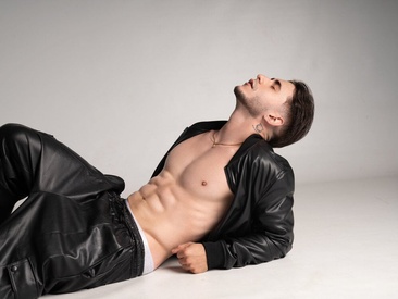 latino-stud4u