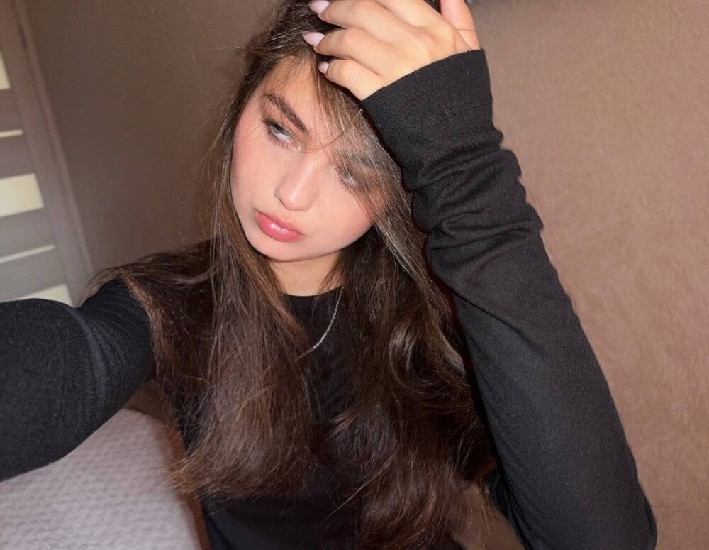 LatonyaButac Chatroom